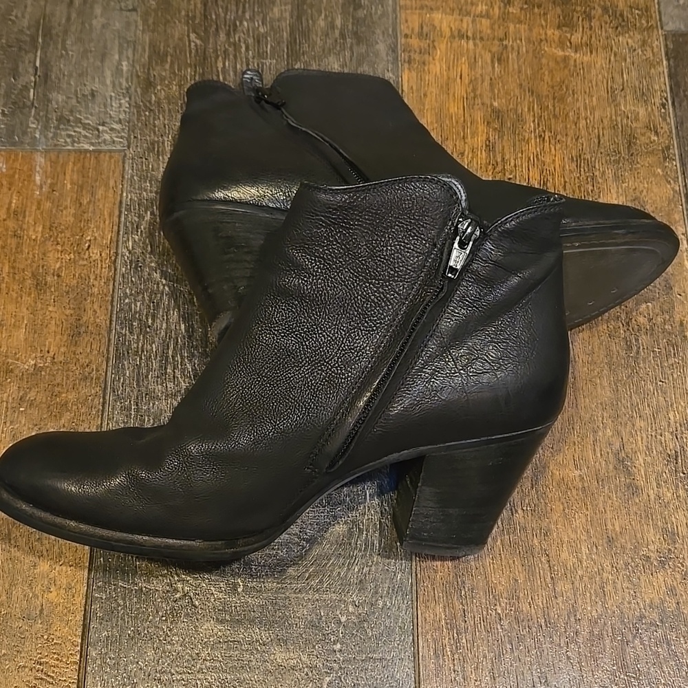 Paul Green Aubrey Black Leather Ankle Booties - Picture 12 of 13